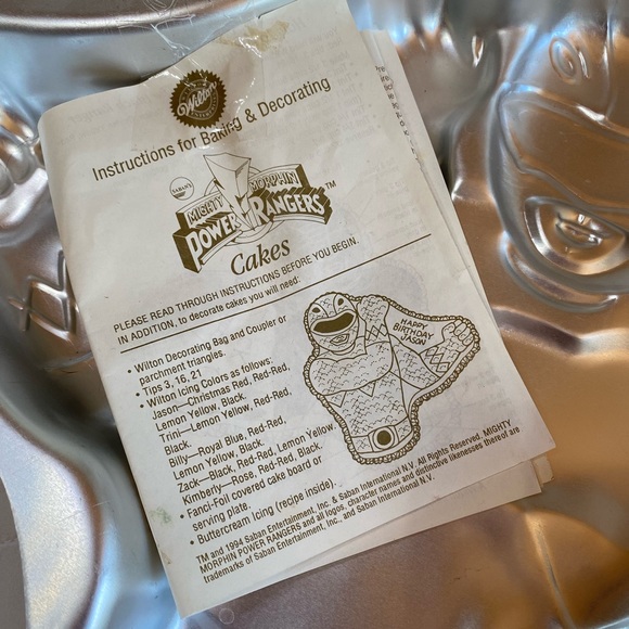 Power Rangers Cake Pan 1994 - Picture 4 of 6